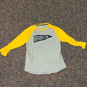 Womens S old navy baseball T-shirt